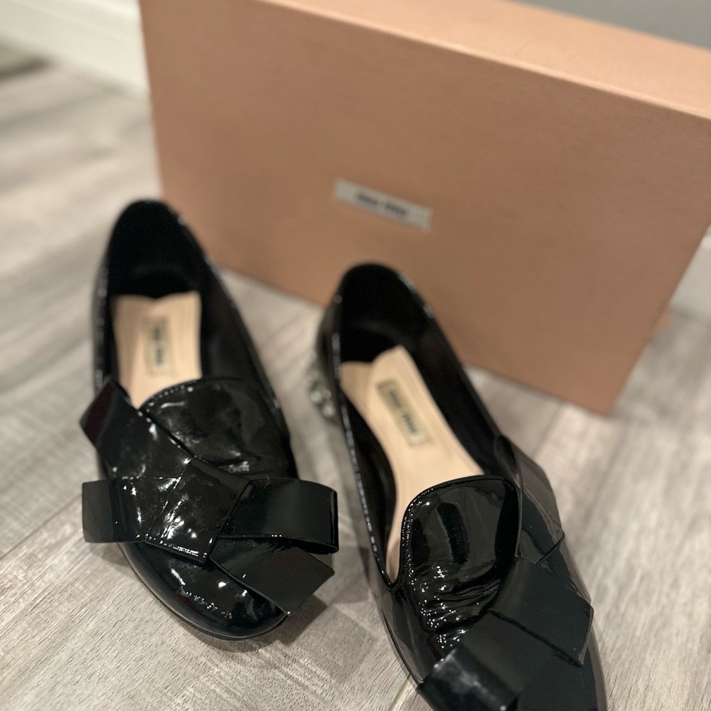 Miu Miu Black Flats with Bow Detail
